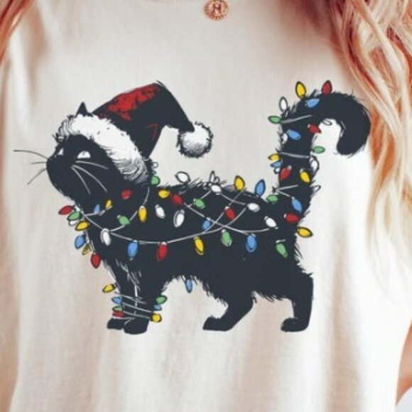 Cute Cat Christmas Shirt, Cat Mom Christmas Graphics T-shirt - Picture 3 of 3